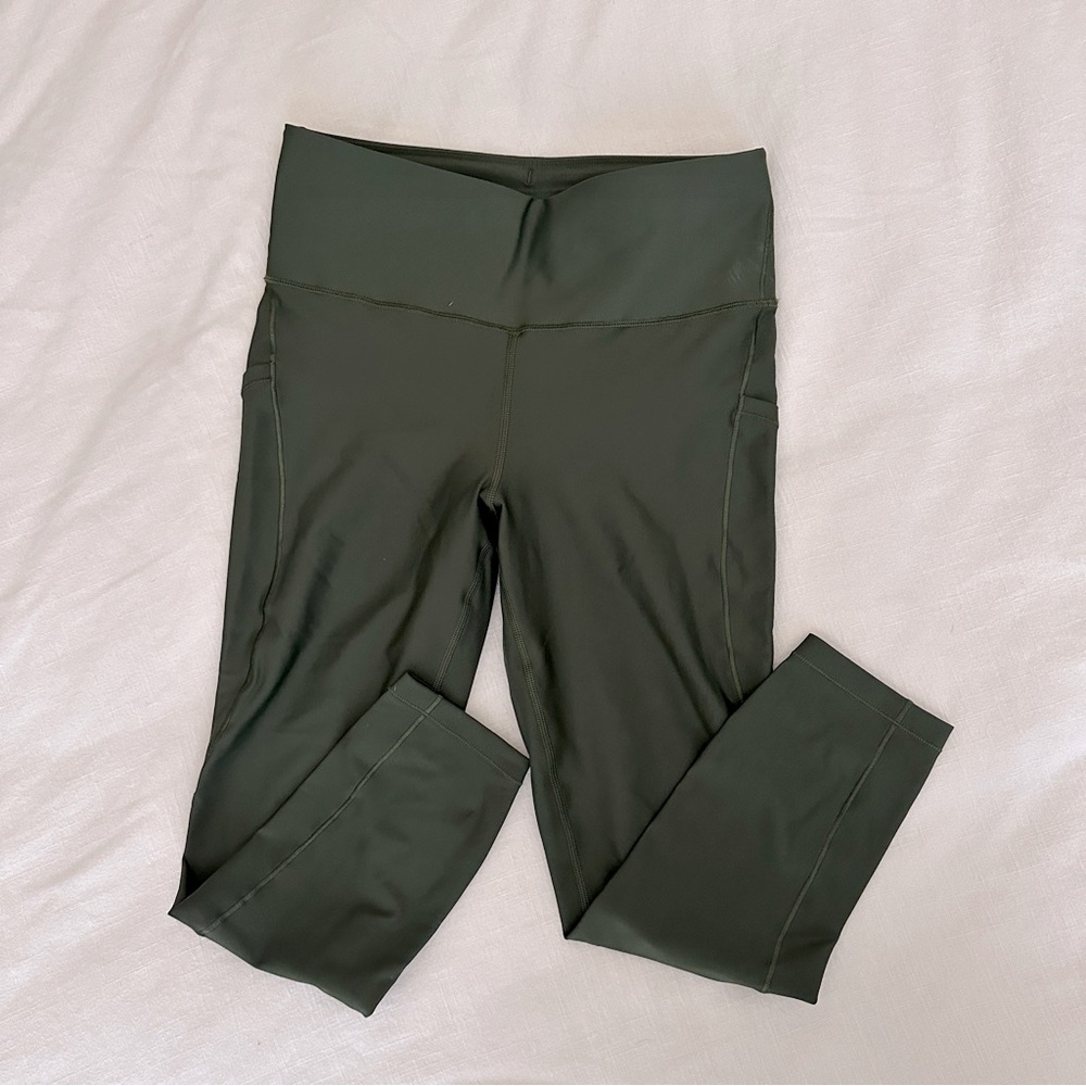 Athleta Interval Stash 7/8 Tight